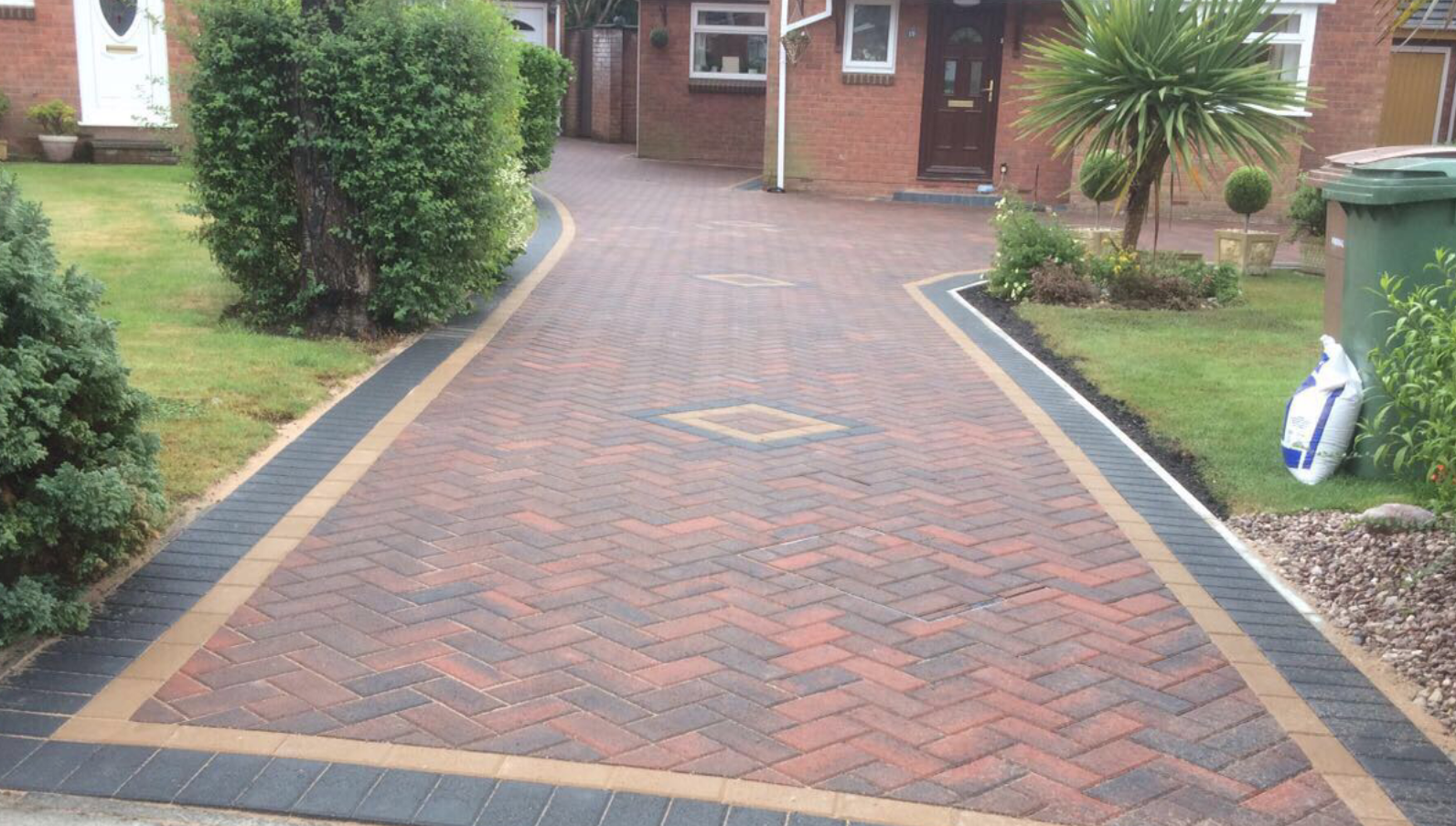 driveway specialists - block paving